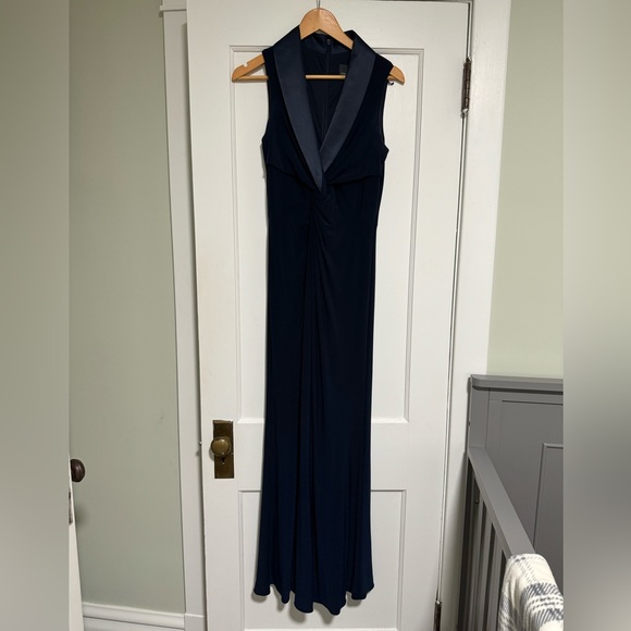 Adrianna Papell Women’s Jersey Tuxedo Gown - Navy, Size 6 - Picture 6 of 13